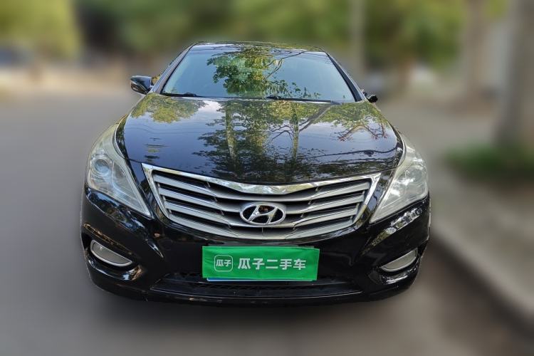 Used Hyundai Azera 2011 3.0L Premium Model Front