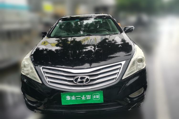 Used Hyundai Azera 2011 2.4L Luxury Model Front