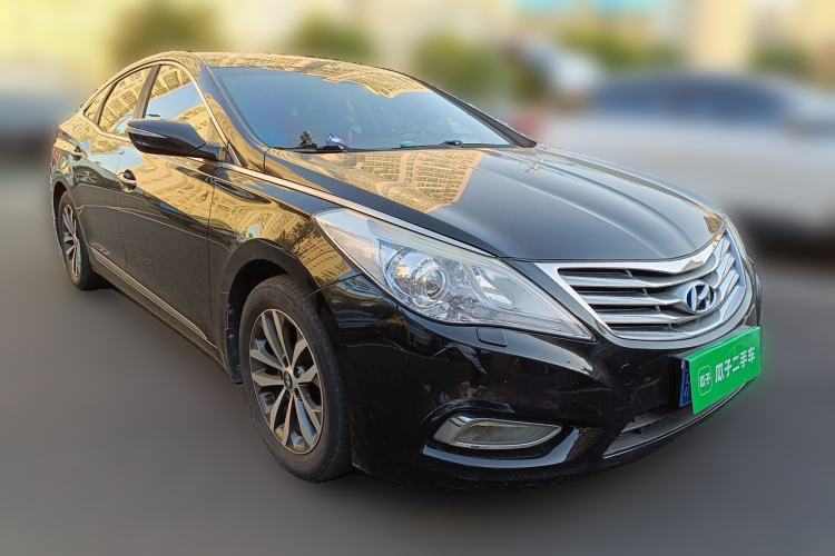 Used Hyundai Azera 2011 2.4L Flagship Edition Front Right 45 Deg