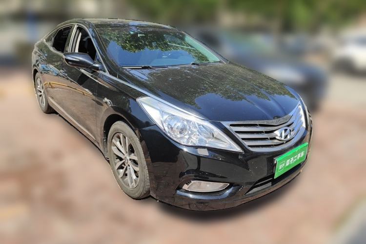 Used Hyundai Azera 2011 2.4L Flagship Edition Front Right 45 Deg