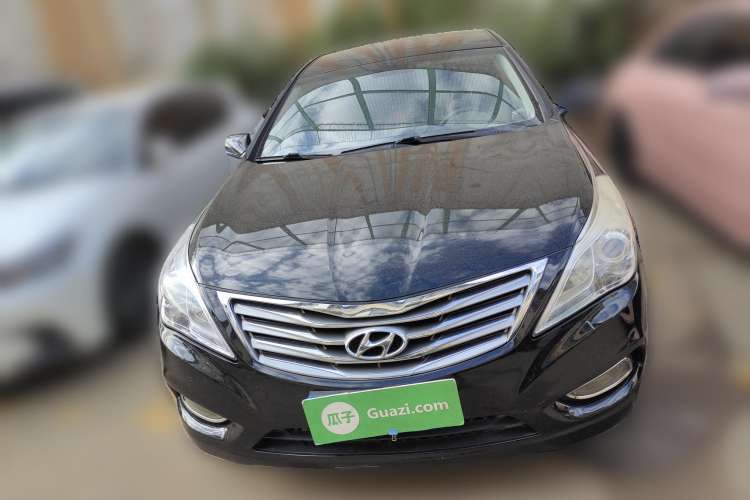 Used Hyundai Azera 2011 2.4L Comfort Version Front