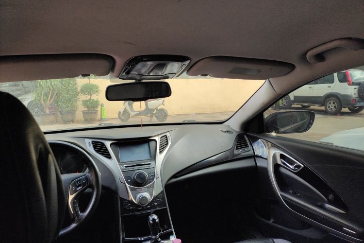 Used Hyundai Azera 2011 2.4L Comfort Version Headliner