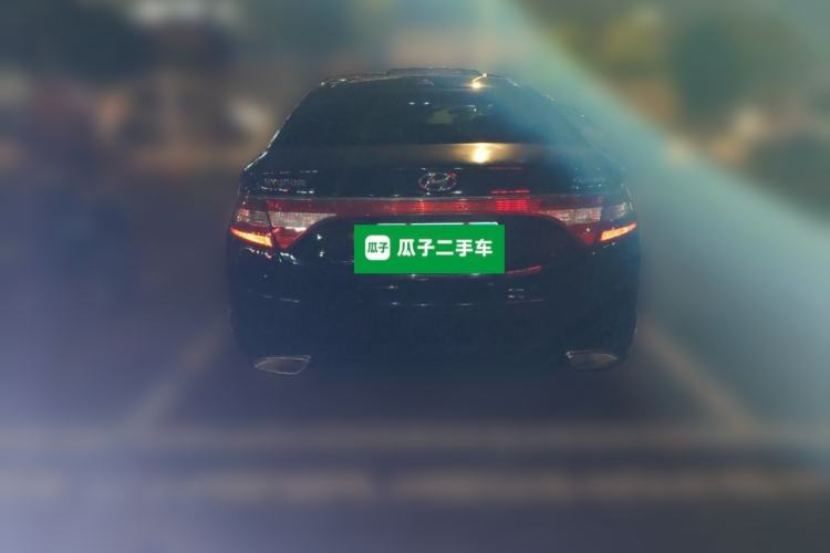Used Hyundai Azera 2011 2.4L Luxury Model Rear