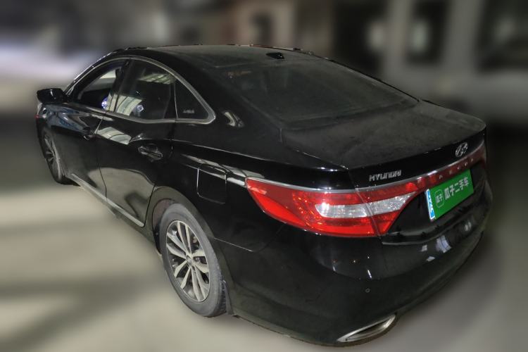 Used Hyundai Azera 2011 2.4L Flagship Edition Rear Left 45 Deg