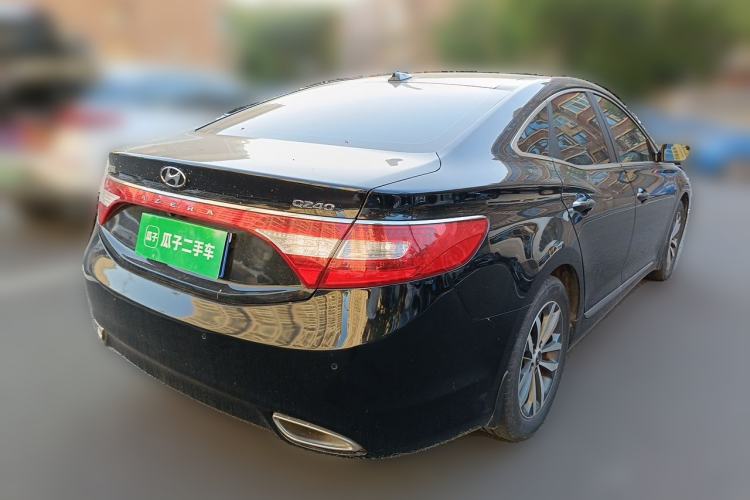 Used Hyundai Azera 2011 2.4L Flagship Edition Rear Right 45 Deg