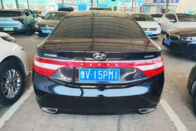 Used Hyundai Azera 2011 2.4L Luxury Model Rear