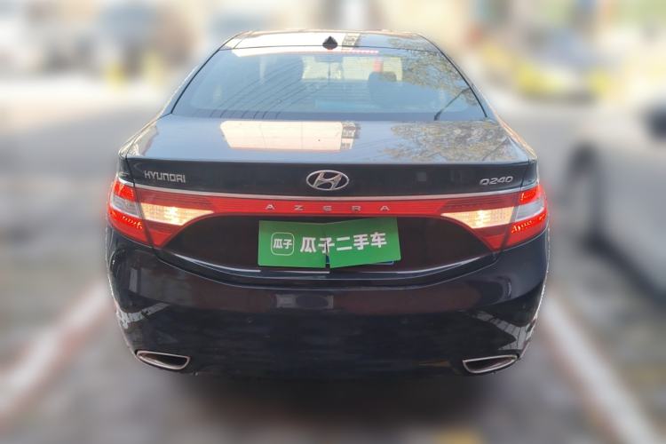 Used Hyundai Azera 2011 2.4L Luxury Model Rear