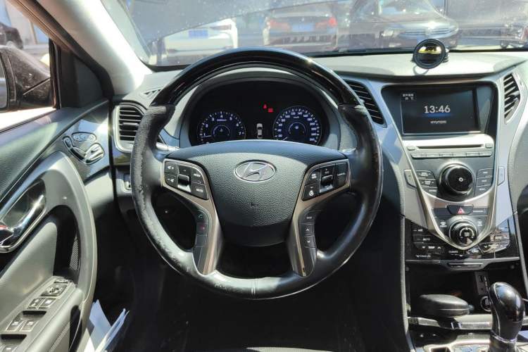 Used Hyundai Azera 2011 2.4L Flagship Edition Steering Wheel