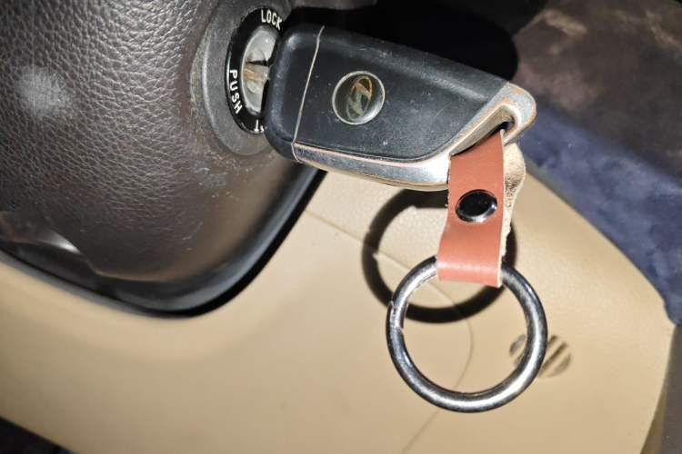 Used Hyundai Azera 2011 2.4L Luxury Model Vehicle Key