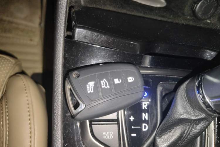 Used Hyundai Azera 2011 3.0L Flagship Edition Vehicle Key
