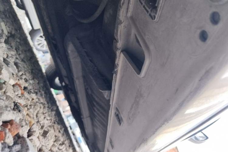 Used Hyundai Azera 2011 2.4L Luxury Model Chassis Rear Right