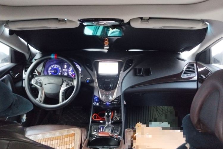 Used Hyundai Azera 2011 2.4L Luxury Model Headliner