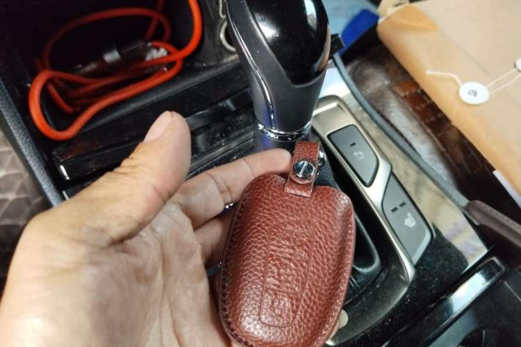 Used Hyundai Azera 2011 2.4L Luxury Model Vehicle Key