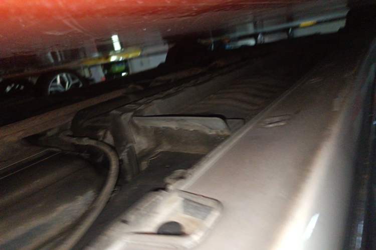 Used Hyundai Azera 2011 2.4L Luxury Model Chassis Rear Left
