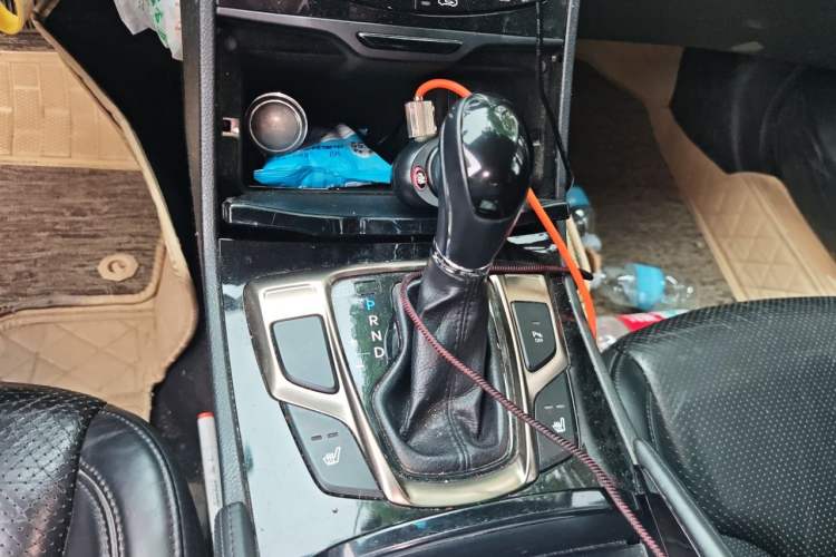 Used Hyundai Azera 2011 2.4L Luxury Model Gear Lever