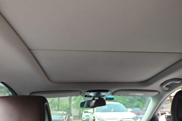 Used Hyundai Azera 2011 2.4L Luxury Model Headliner