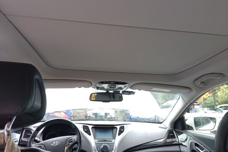 Used Hyundai Azera 2011 2.4L Luxury Model Headliner