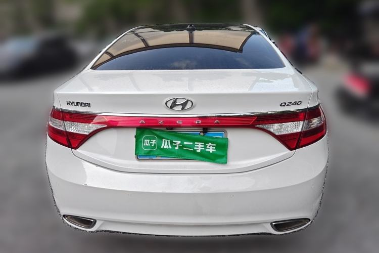 Used Hyundai Azera 2011 2.4L Luxury Model Rear