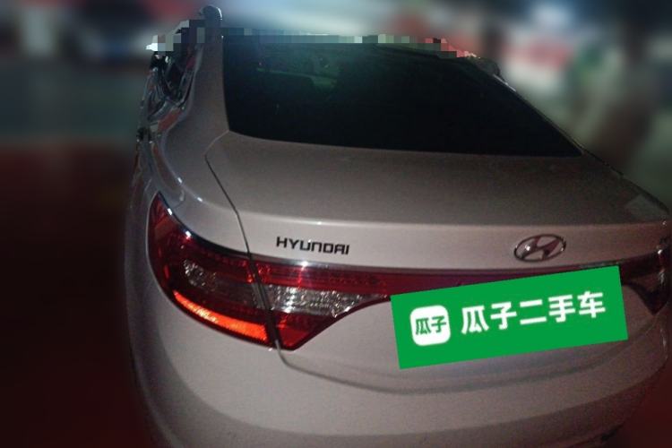Used Hyundai Azera 2011 2.4L Luxury Model Rear