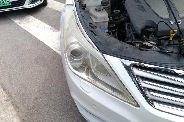 Used Hyundai Azera 2011 3.0L Flagship Edition Right Front Headlight