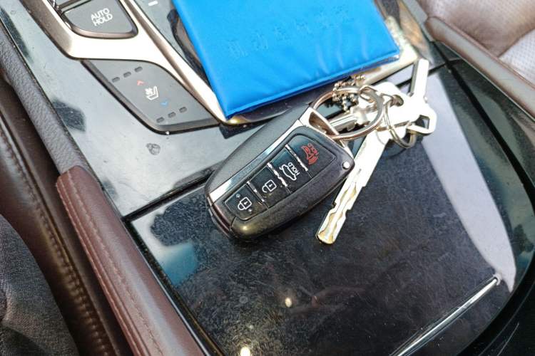 Used Hyundai Azera 2011 3.0L Flagship Edition Vehicle Key