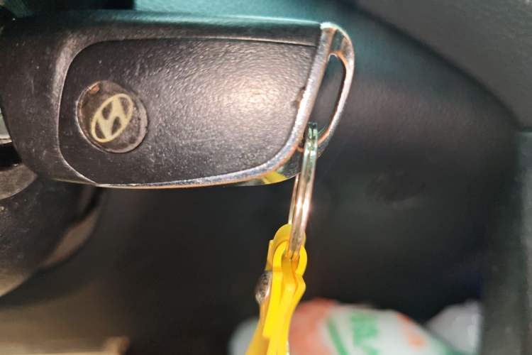 Used Hyundai Azera 2011 2.4L Luxury Model Vehicle Key