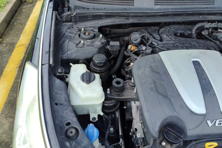 Used Hyundai Azera 2015 3.0L Flagship Model Engine Bay Right