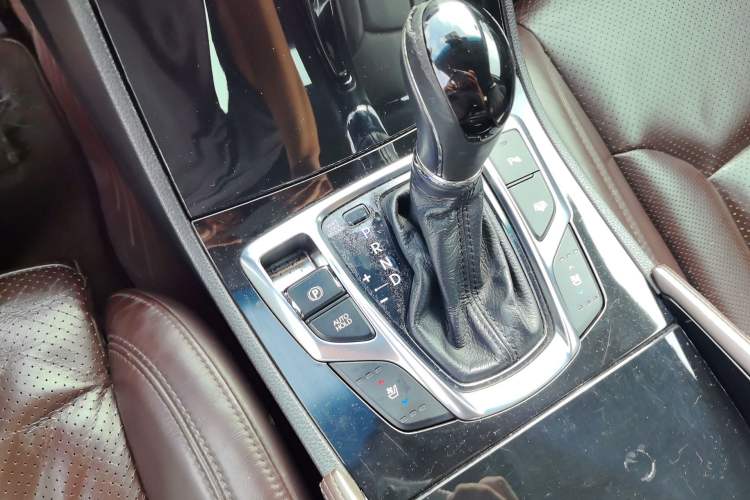 Used Hyundai Azera 2015 3.0L Flagship Model Gear Lever