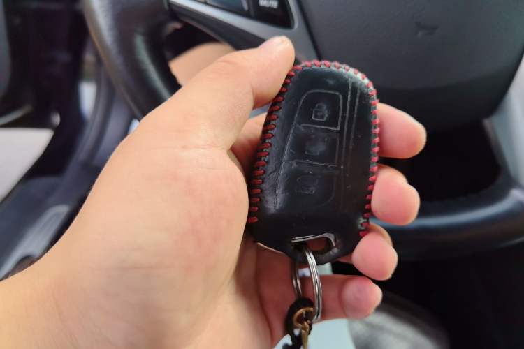Used Hyundai Azera 2015 3.0L Flagship Model Vehicle Key