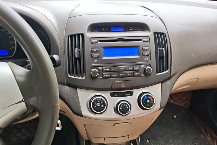 Used Hyundai Celesta 2008 1.6L MT GL Audio And AC Panel