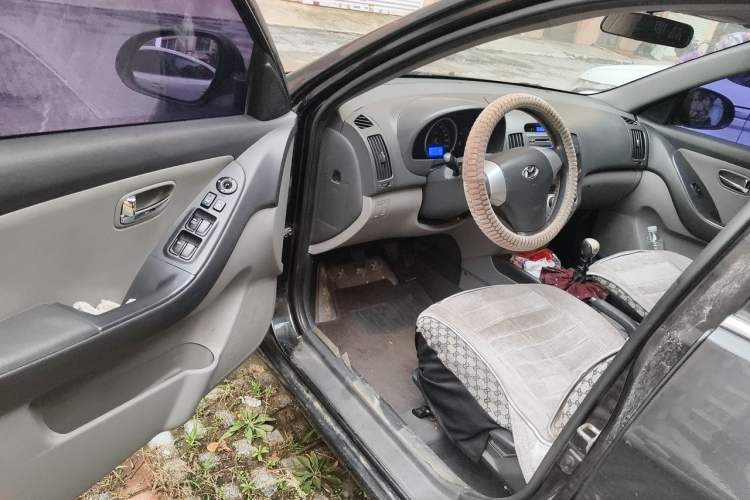 Used Hyundai Celesta 2008 1.6L MT GLS Driver Seat