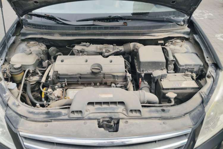 Used Hyundai Celesta 2008 1.6L AT GL Engine Bay