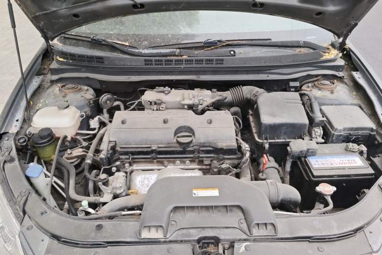 Used Hyundai Celesta 2008 1.6L AT GLS Engine Bay