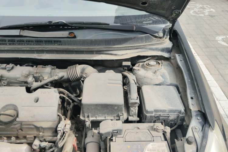 Used Hyundai Celesta 2008 1.6L AT GL Engine Bay Left