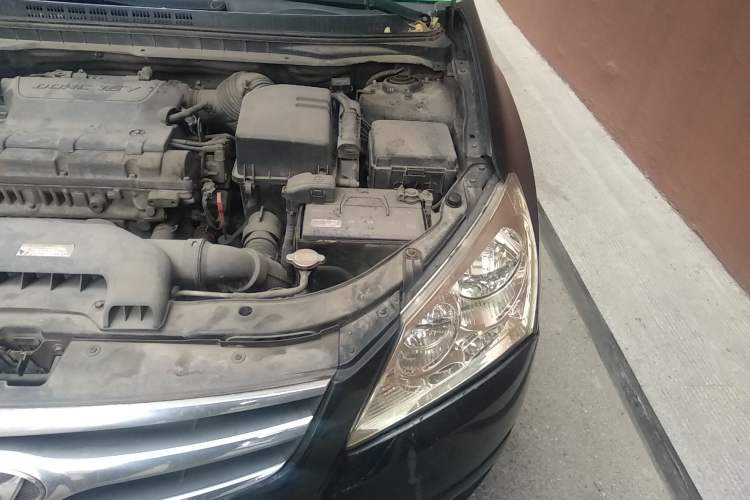 Used Hyundai Celesta 2008 1.8L AT GLS Engine Bay Left