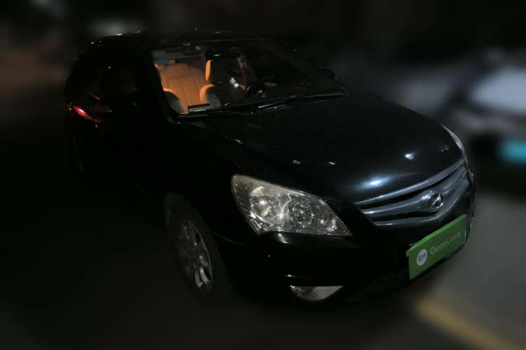 Used Hyundai Celesta 2008 1.6L MT GL Front Right 45 Deg