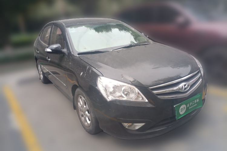Used Hyundai Celesta 2008 1.6L AT GLS Front Right 45 Deg