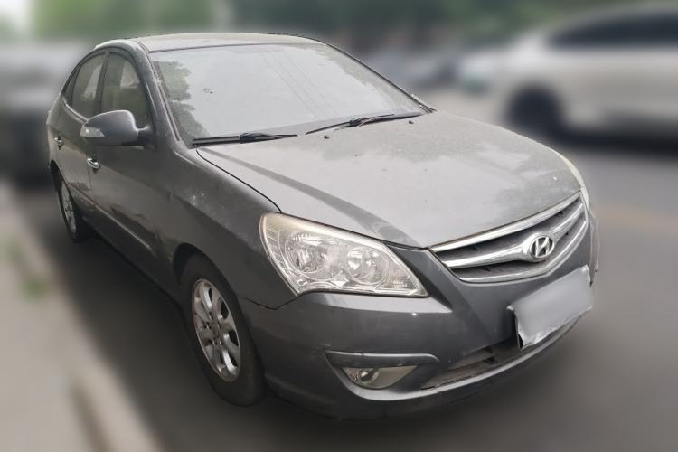 Used Hyundai Celesta 2008 1.6L AT GLS Front Right 45 Deg