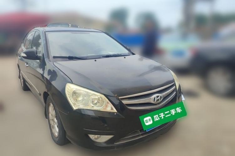 Used Hyundai Celesta 2008 1.6L MT GL Front Right 45 Deg