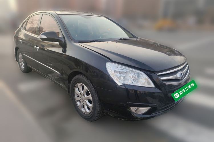 Used Hyundai Celesta 2008 1.6L MT GL Front Right 45 Deg
