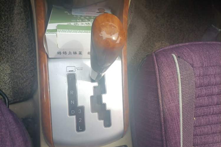 Used Hyundai Celesta 2008 1.6L AT GLS Gear Lever