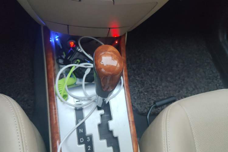 Used Hyundai Celesta 2008 1.6L AT GLS Gear Lever