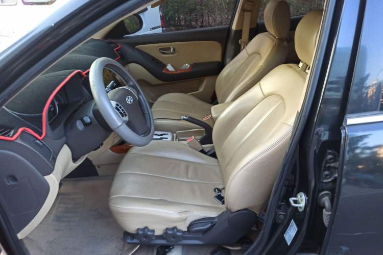 Used Hyundai Celesta 2008 1.6L AT GL Left Front Seat