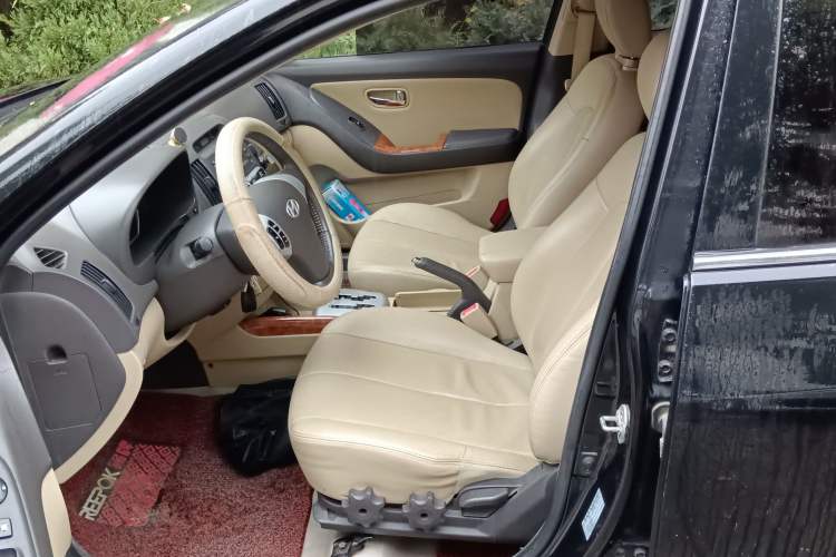 Used Hyundai Celesta 2008 1.6L AT GL Left Front Seat