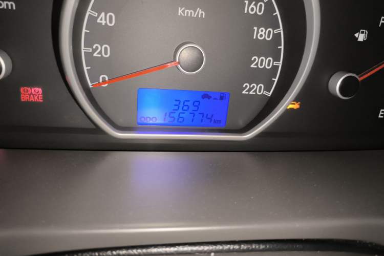 Used Hyundai Celesta 2008 1.6L MT GL Odometer Close Up
