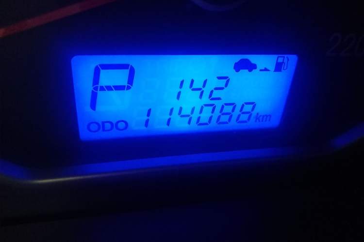 Used Hyundai Celesta 2008 1.8L AT GLS Odometer Close Up