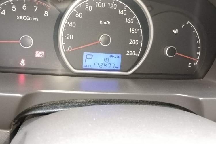 Used Hyundai Celesta 2008 1.6L AT GL Odometer Close Up