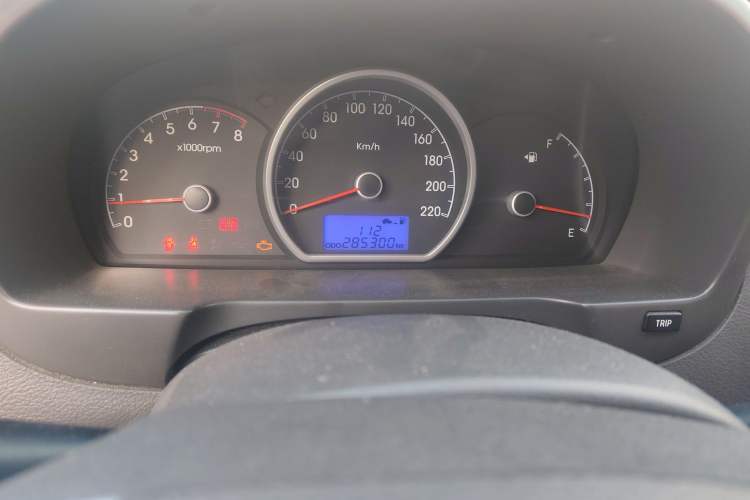 Used Hyundai Celesta 2008 1.6L MT GL Odometer Close Up