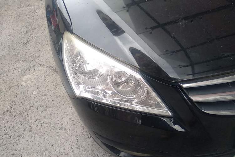 Used Hyundai Celesta 2008 1.8L AT GLS Right Front Headlight