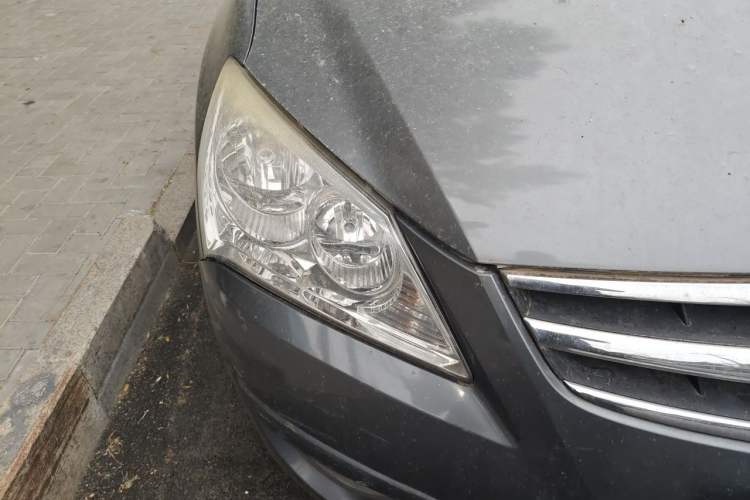 Used Hyundai Celesta 2008 1.6L AT GLS Right Front Headlight